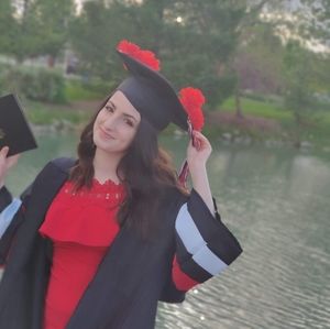 Meet your Posher, Batool